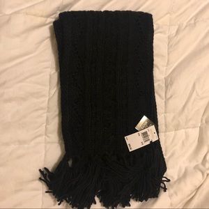 New with tags Michael Kors scarf- black knit